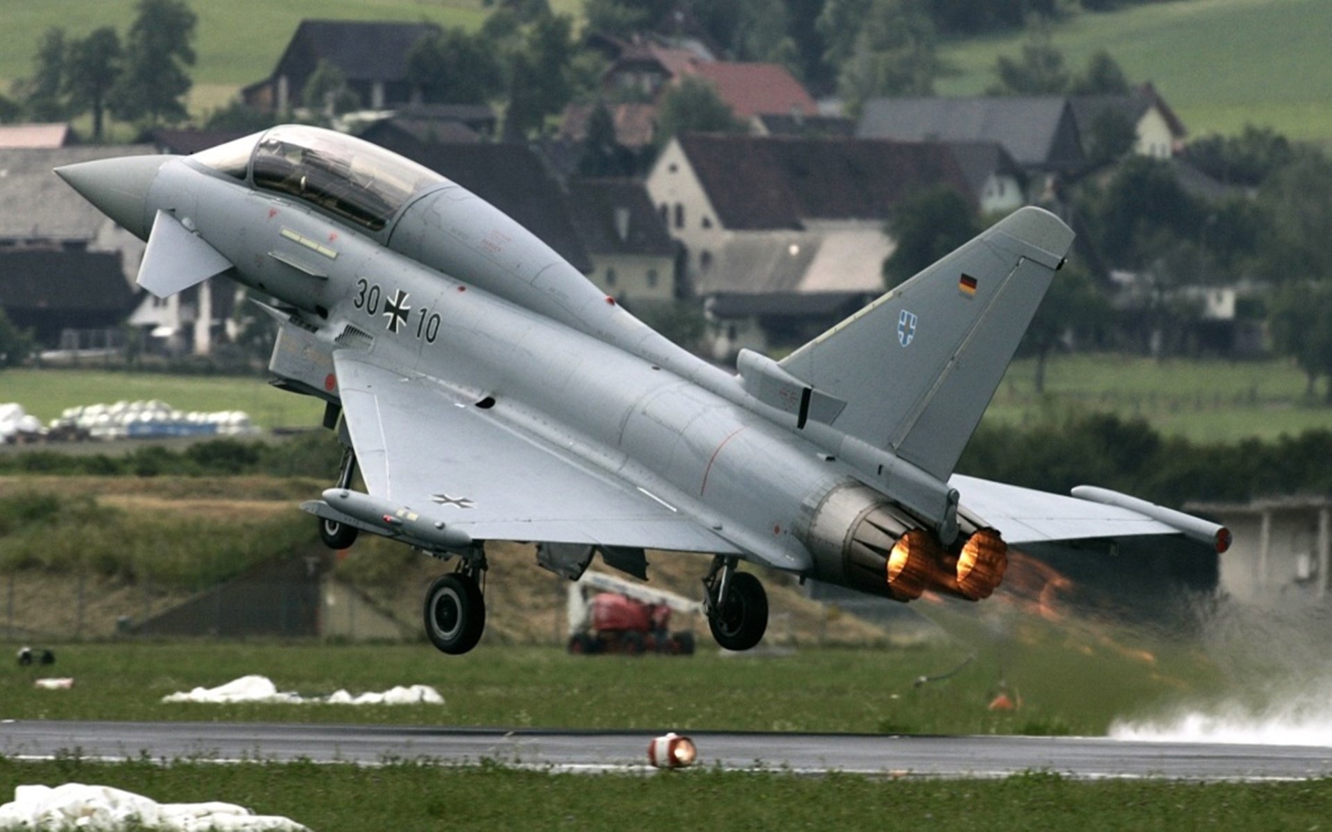 爱游戏体育平台-“中国足球裁判员继续深造，裁判水平不断提高”，中国足球裁判员官网